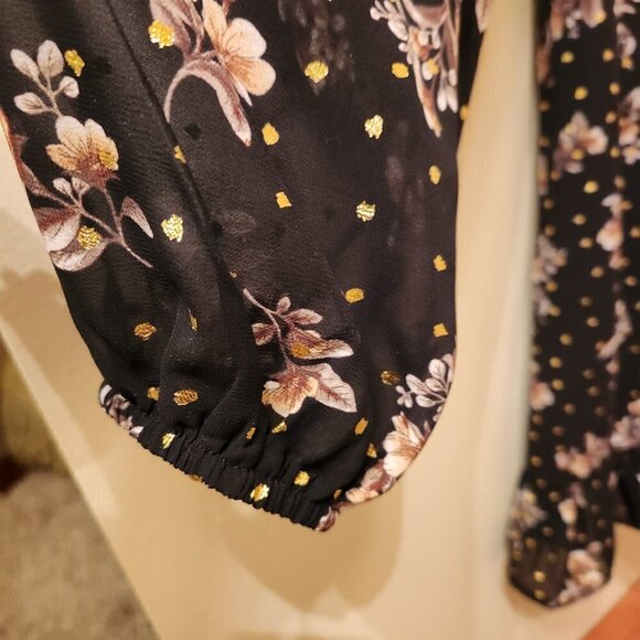 BEAUTIFUL ILLA ILLA MINI DRESS - STATEMENT BACK- SIZE SMALL -  EUC - LIKE NEW! - Picture 10 of 11